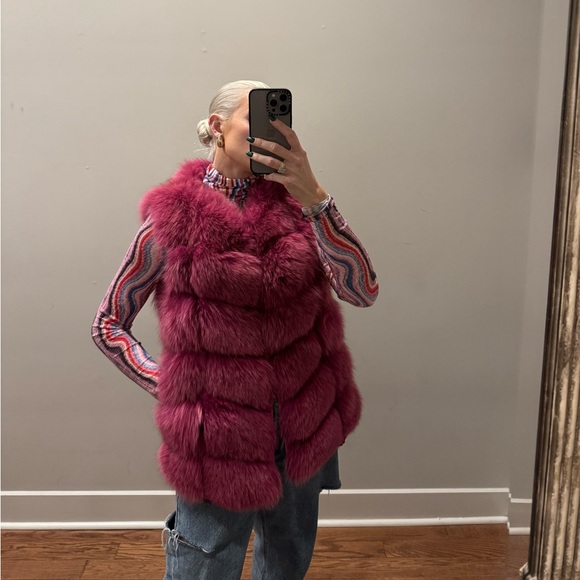 Fuchsia Pink Fox Fur Vest - Picture 1 of 6